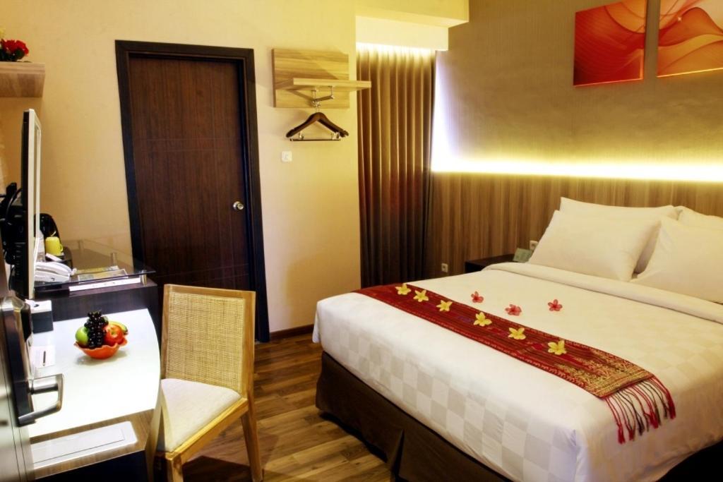 Oxville Hotel Паданг Стая снимка