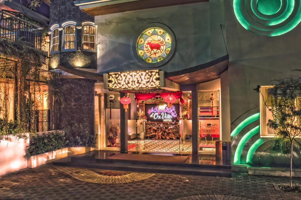 Oxville Hotel Паданг Екстериор снимка